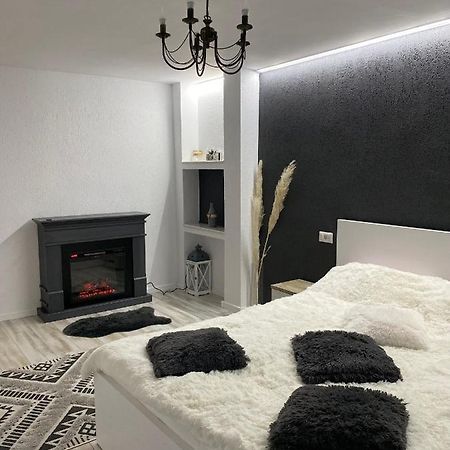 Apartament Maria อัลบายูเลีย ภายนอก รูปภาพ