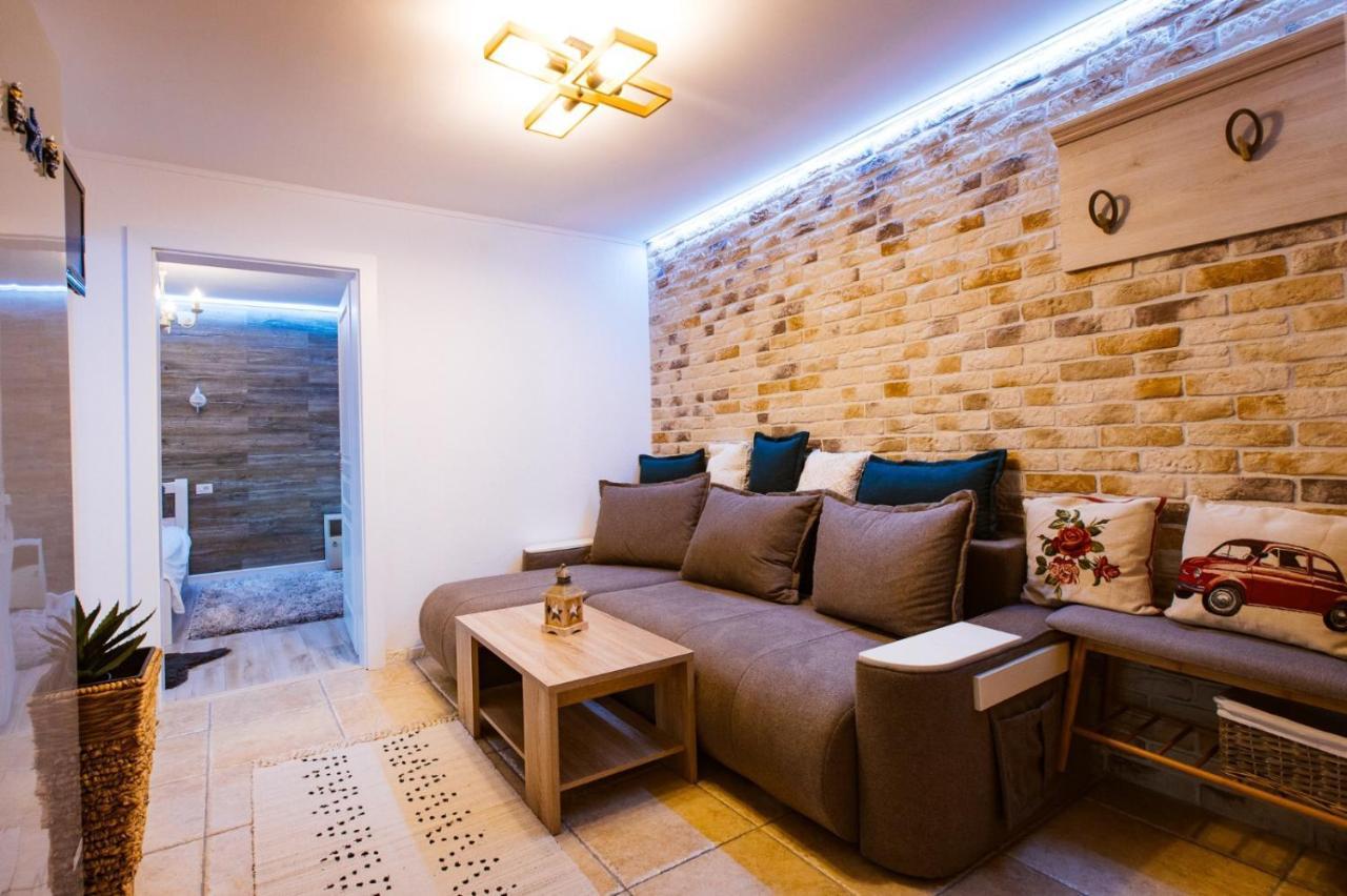 Apartament Maria อัลบายูเลีย ภายนอก รูปภาพ